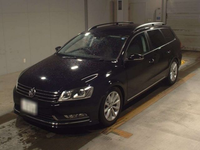 5060 Volkswagen Passat variant 3CCAX 2013 г. (TAA Kyushu)